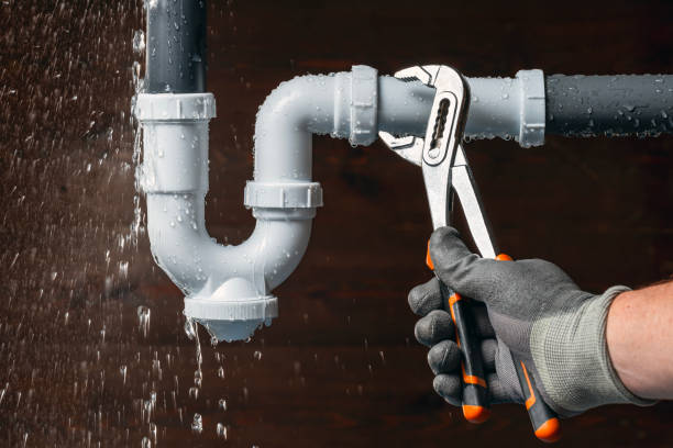 Professional Drain Cleaning technician working in Pine Island, TX